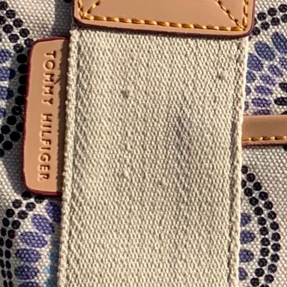 TOMMY HILFIGER Medallion Boho Tote Bag - Picture 13 of 14